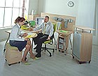 Модельный ряд серий мебели для рабочих мест должен включать широкий спектр конструктивов. Работа с удобной мебелью повышает производительность труда